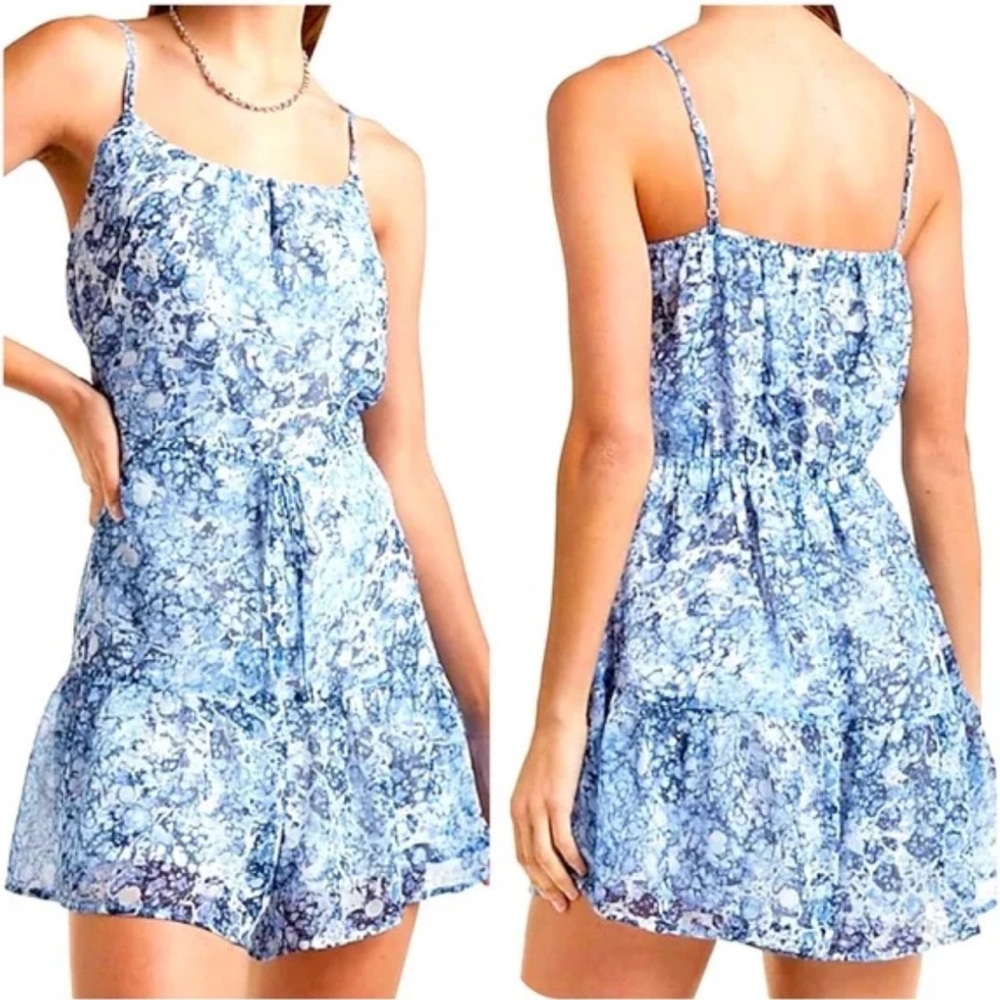 Express Blue Floral Dress Shorts Romper NWT Small‎ Petite